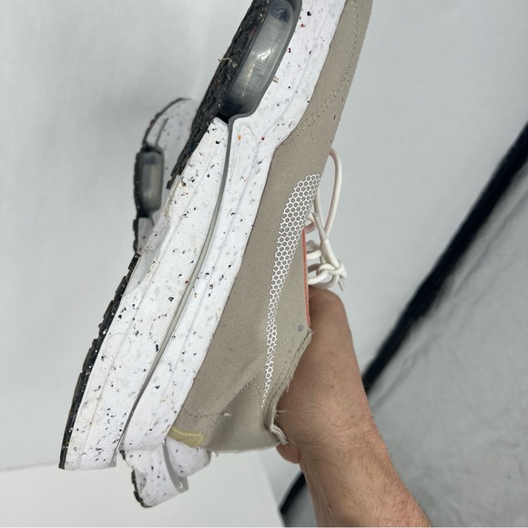 Nike Air-Zoom-Type Crater Beige and Coral Sneakers - Picture 6 of 16